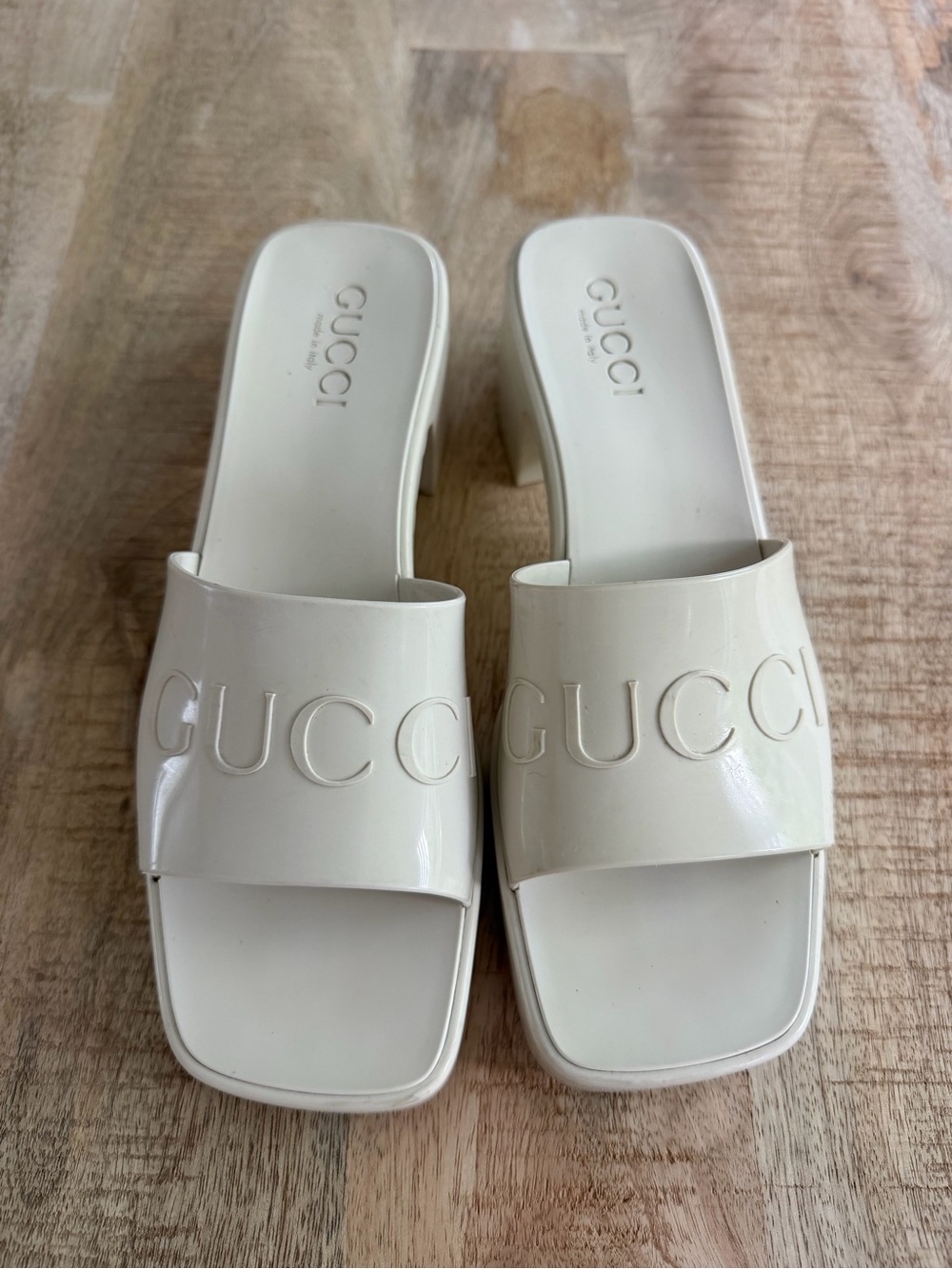 Gucci Cream Patent Leather Logo Slide Mules